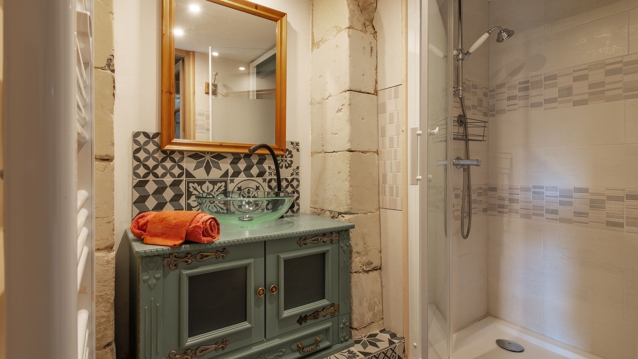 Photo of Bathroom in Deneze-sous-Doue