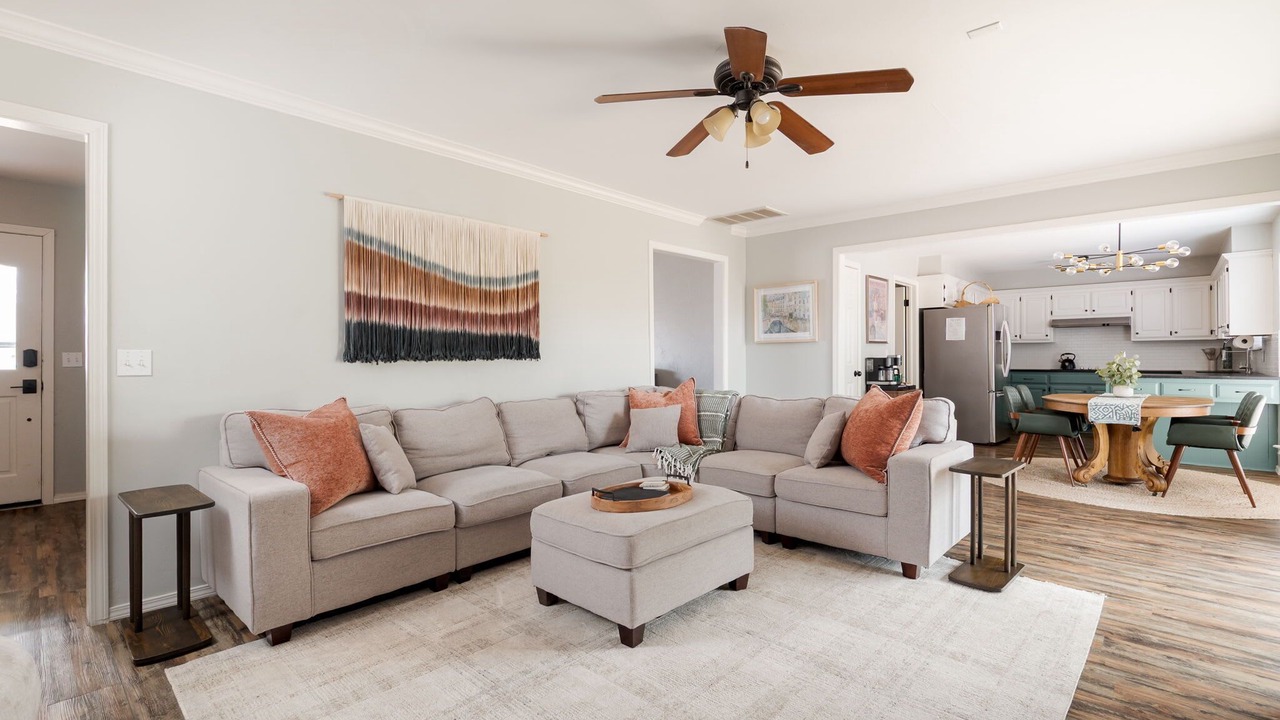 Photo of Livingroom in Edmond