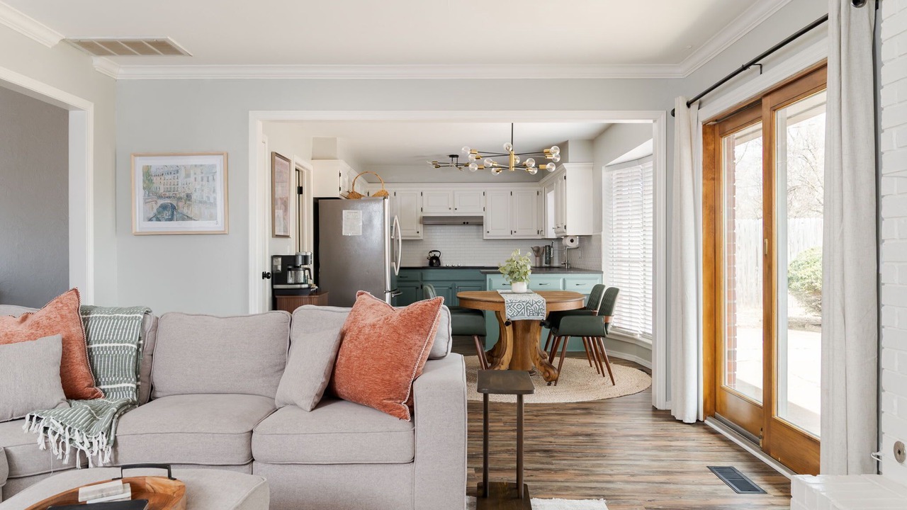 Photo of Livingroom in Edmond