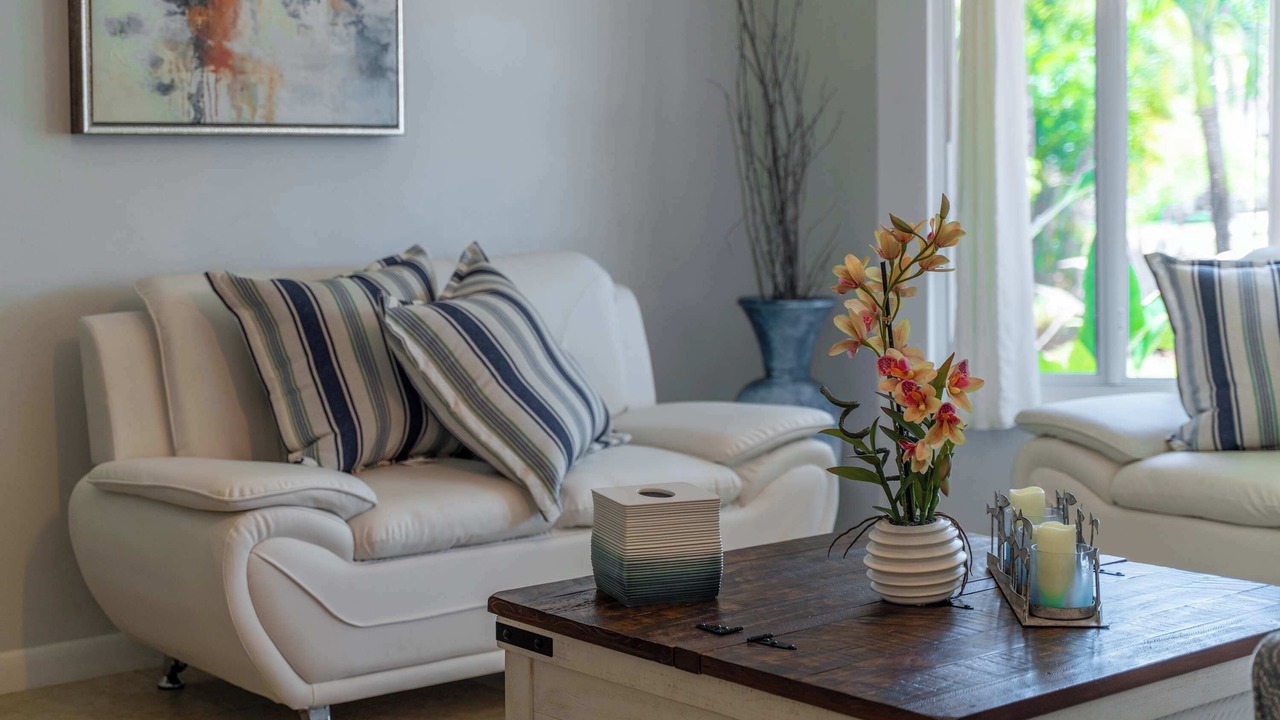 Photo of Livingroom in Survey Creek