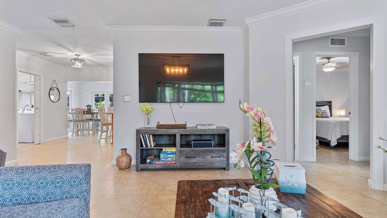Photo of Livingroom in Survey Creek