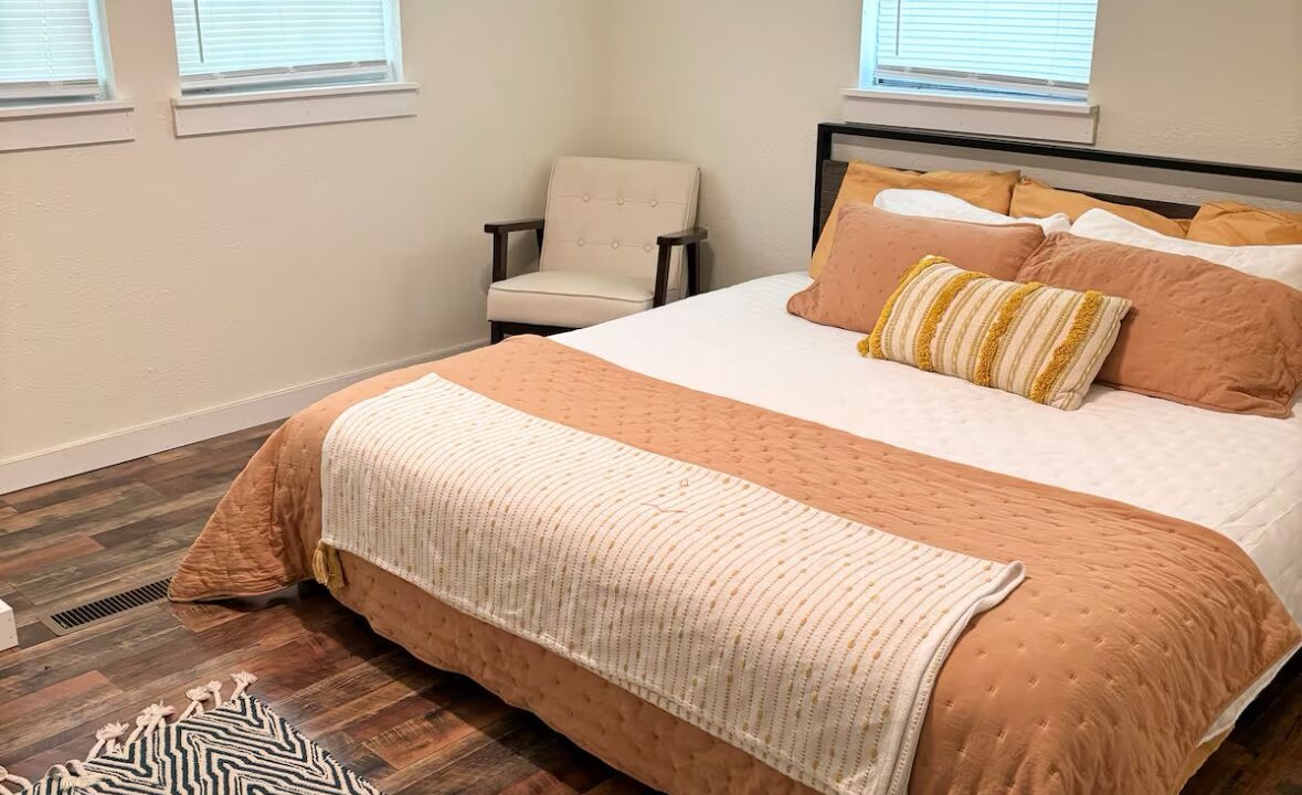 Photo of Bedroom in Salem