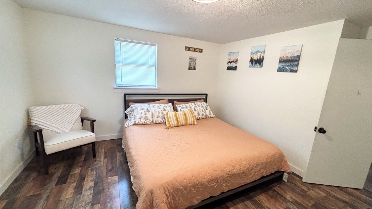 Photo of Bedroom in Salem