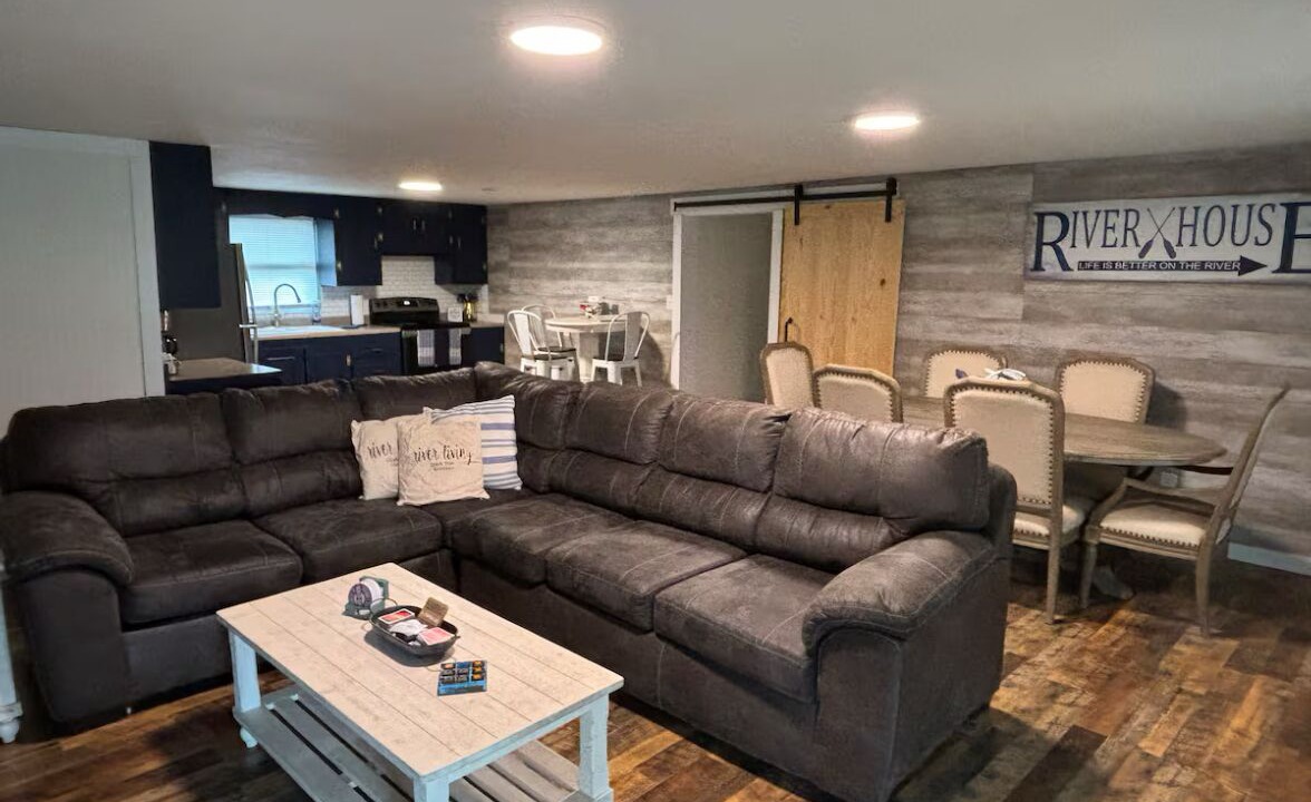Photo of Livingroom in Salem
