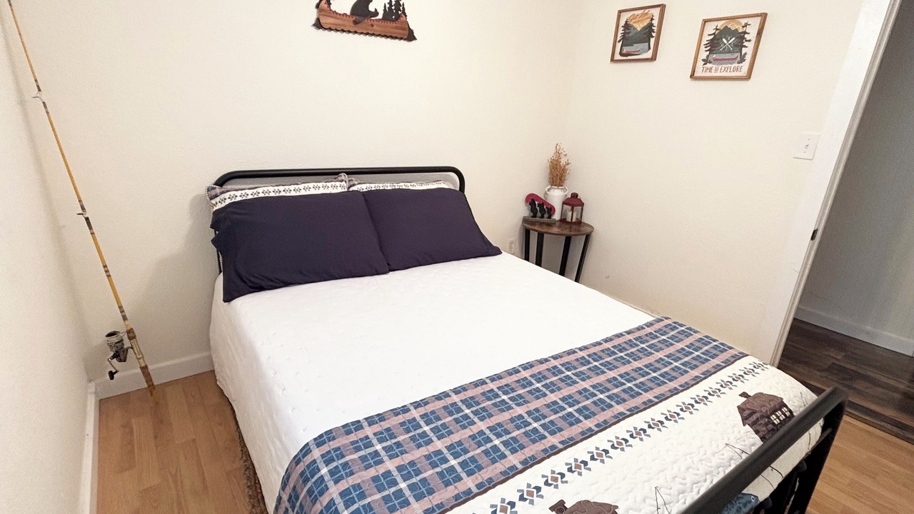 Photo of Bedroom in Salem