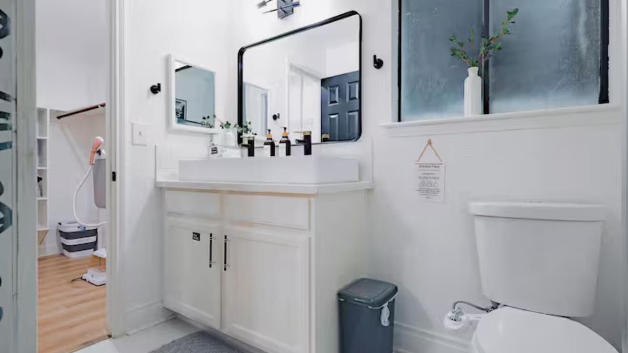 Photo of Bathroom in Clodine