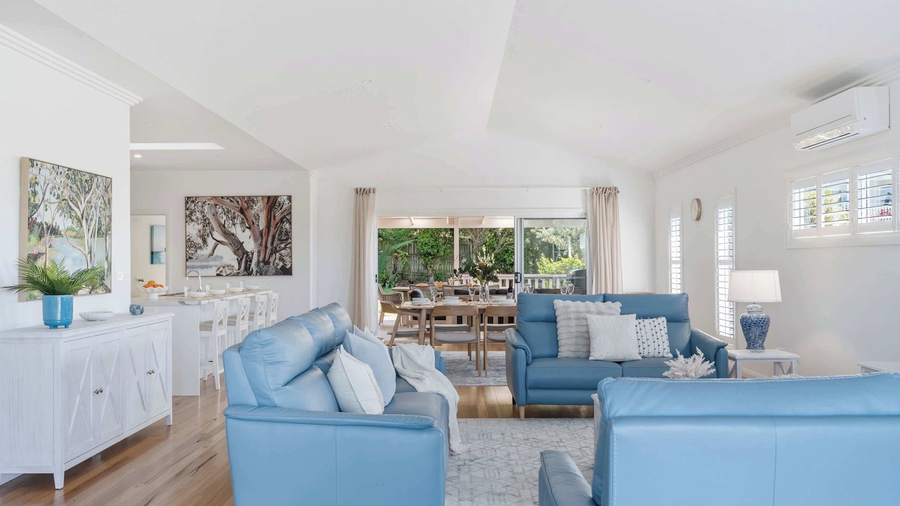 Photo of Livingroom in Milton