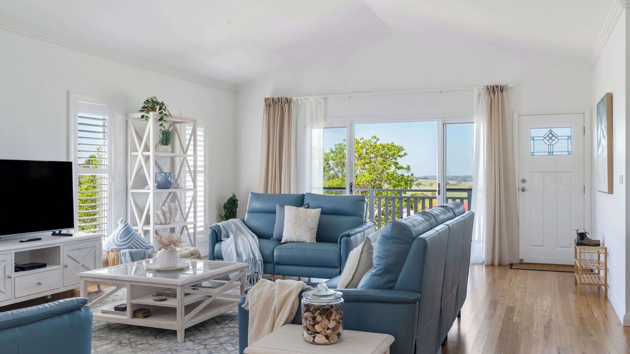 Photo of Livingroom in Milton