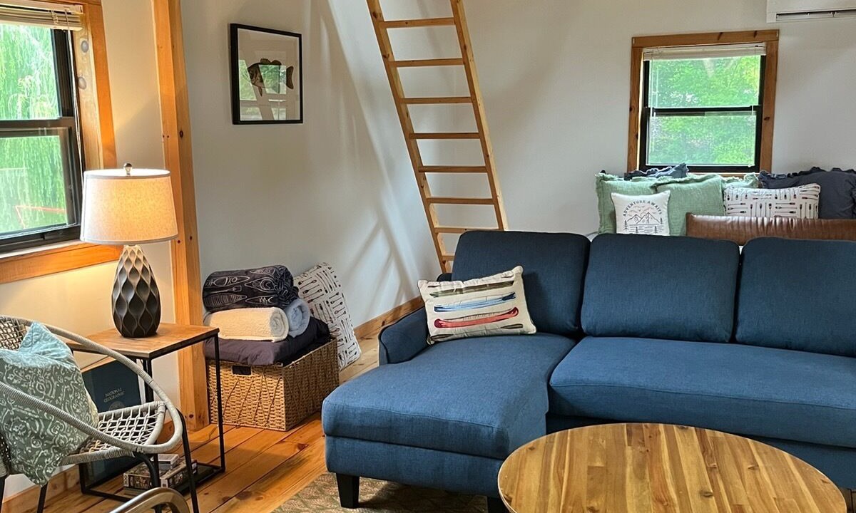 Photo of Livingroom in Goldbond