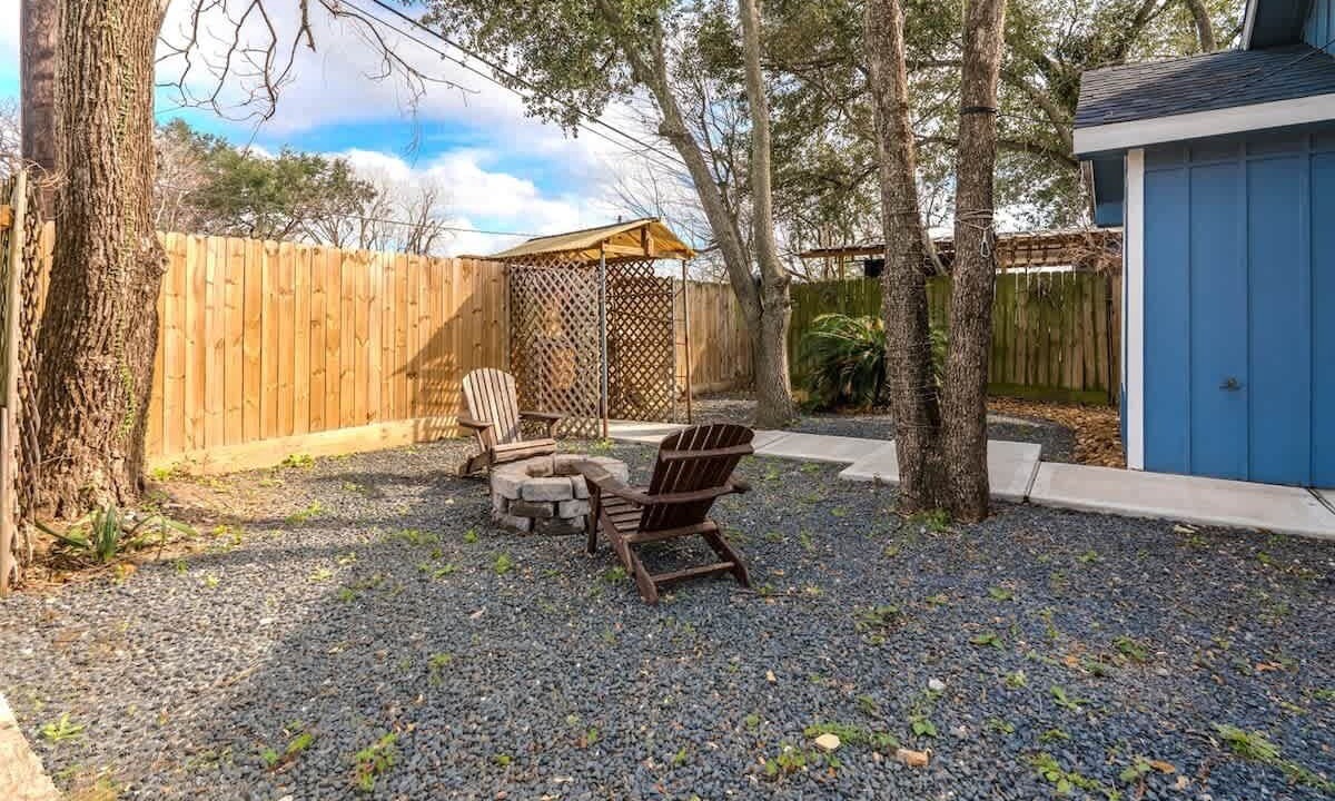 Photo of Outdoor in Northside