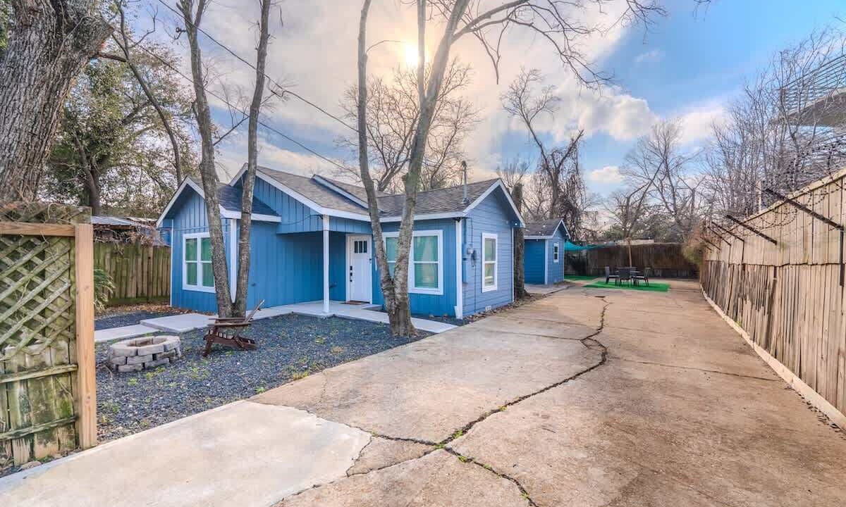 Photo of Outdoor in Northside