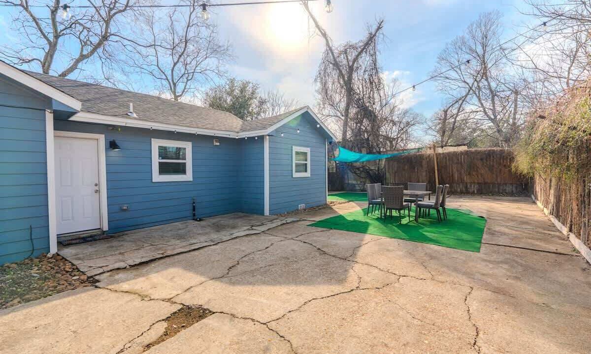 Photo of Outdoor in Northside