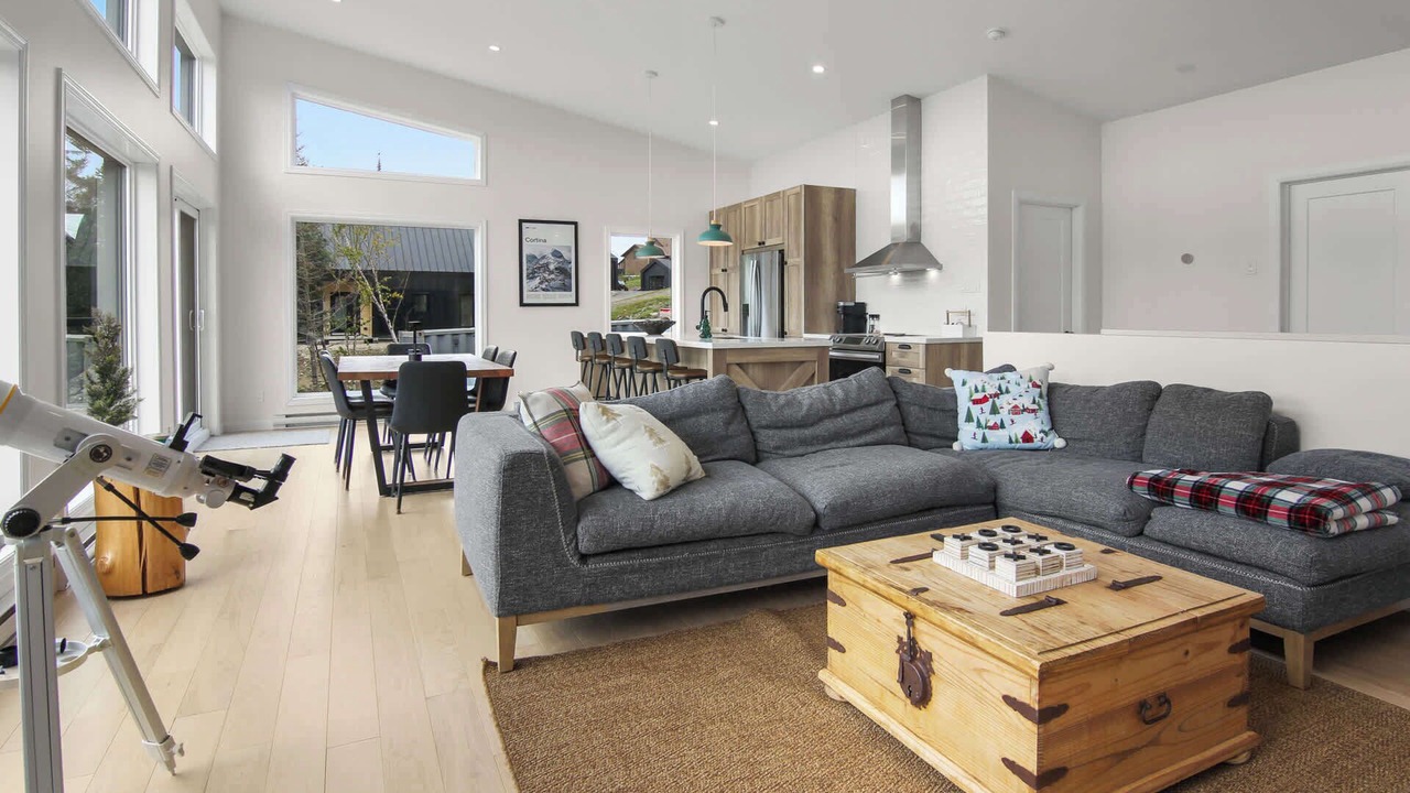 Photo of Livingroom in Saint-David-de-Falardeau