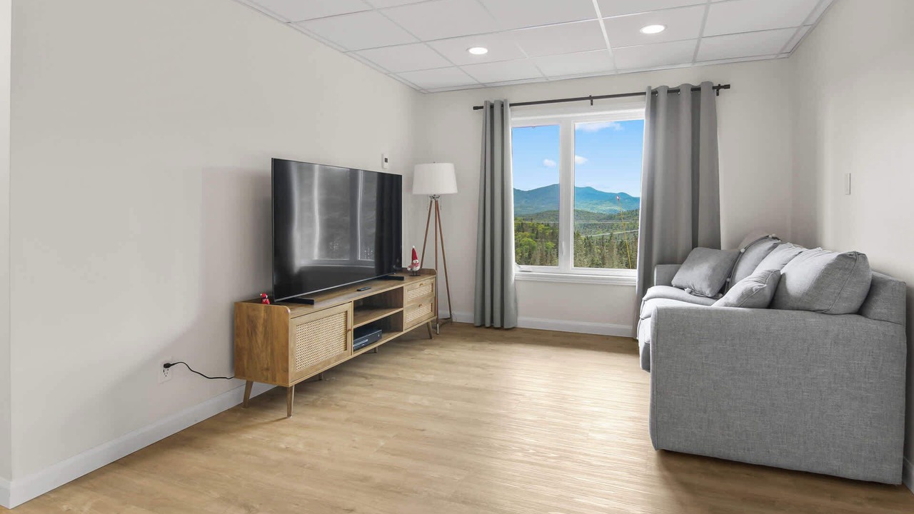 Photo of Livingroom in Saint-David-de-Falardeau