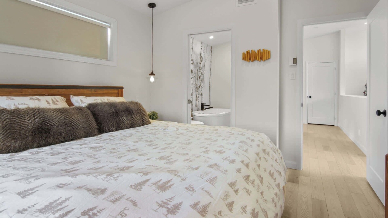 Photo of Bedroom in Saint-David-de-Falardeau