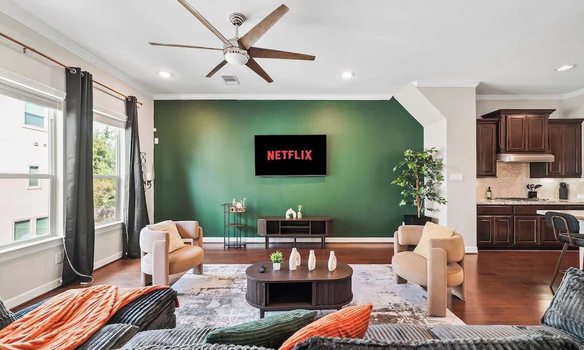 Photo of Livingroom in Spring Shadows