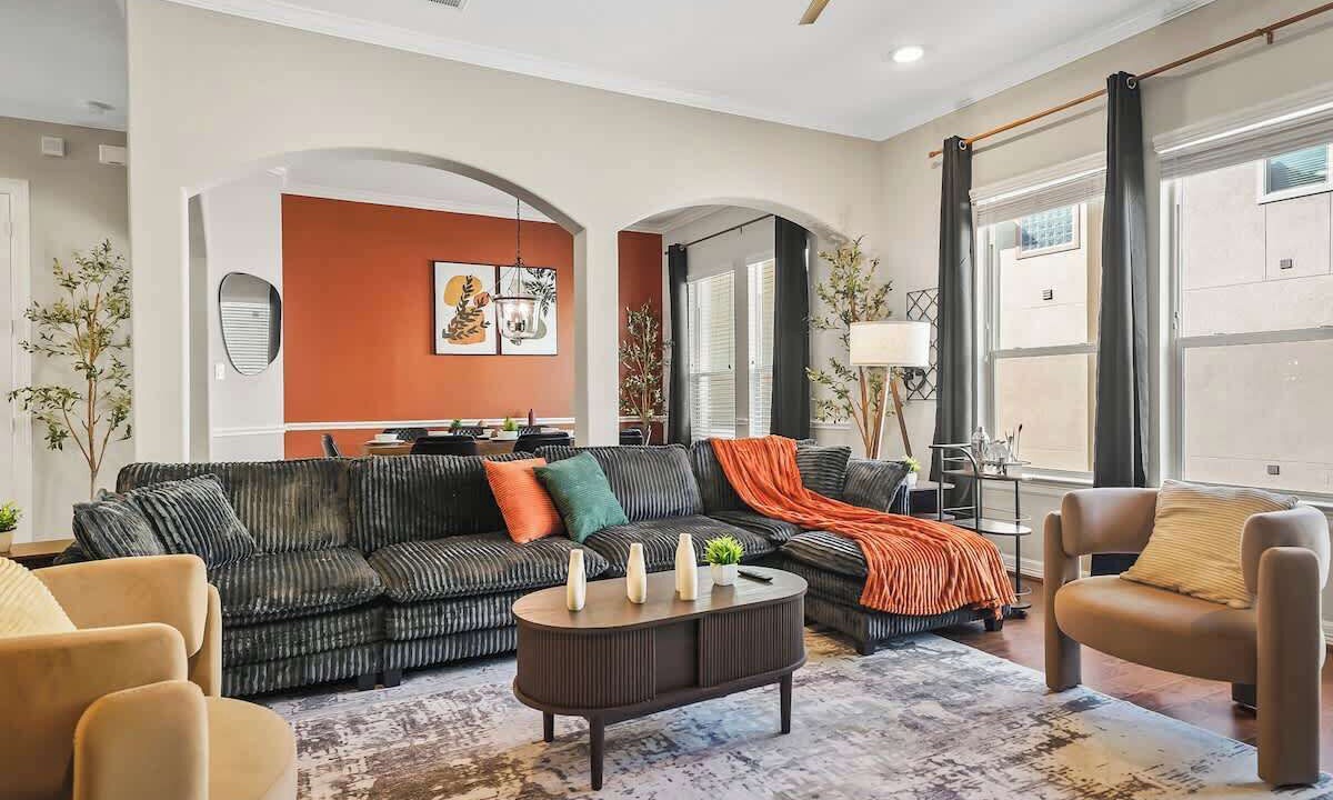 Photo of Livingroom in Spring Shadows