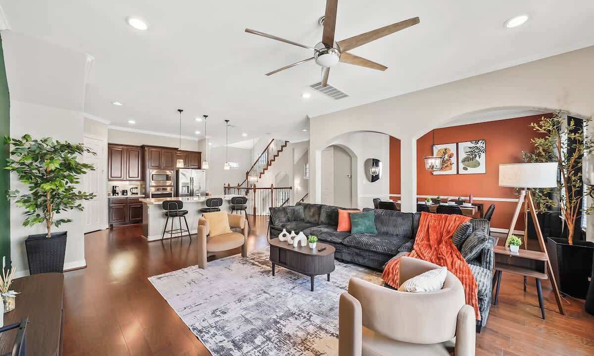 Photo of Livingroom in Spring Shadows