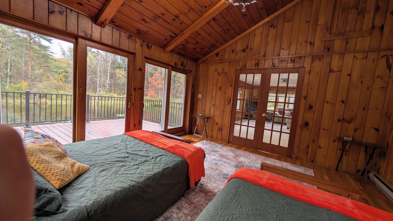 Photo of Bedroom in Springwater