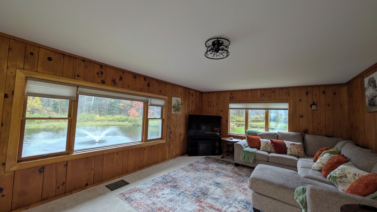 Photo of Livingroom in Springwater