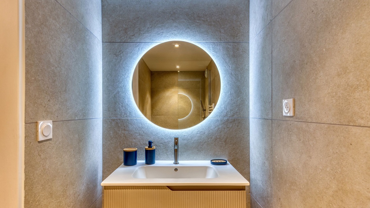 Photo of Bathroom in Tassin-la-Demi-Lune