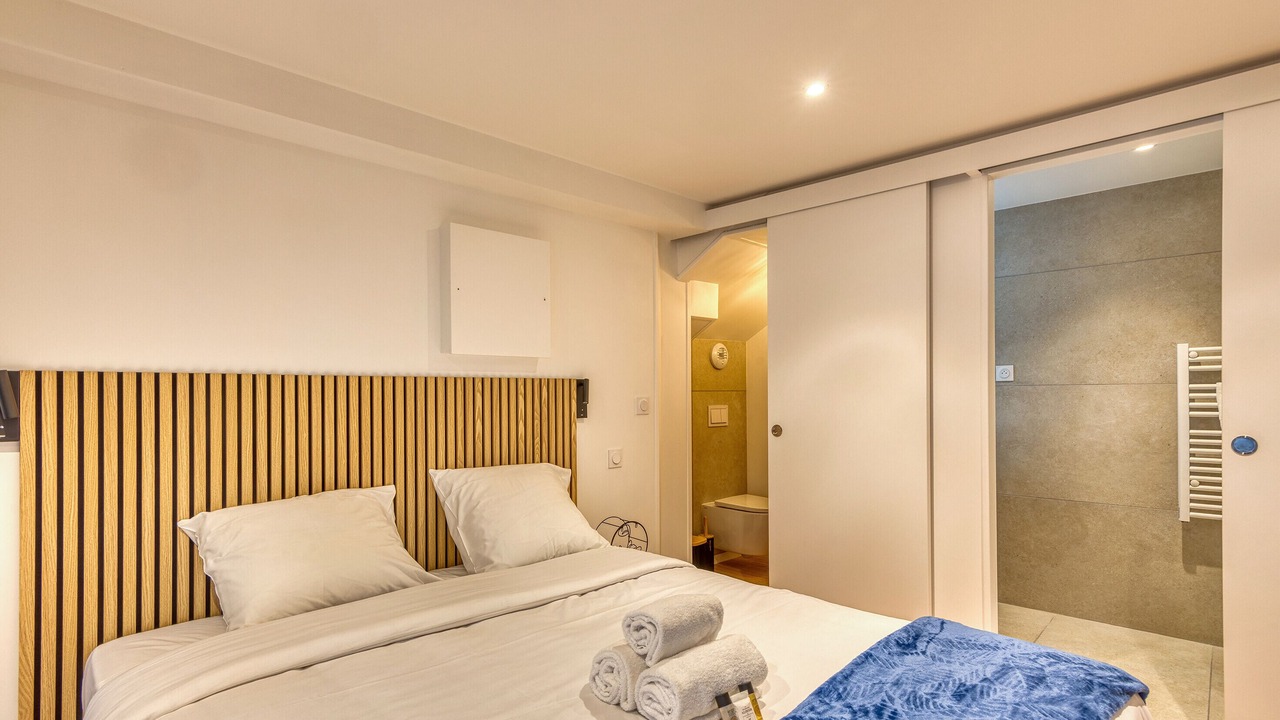 Photo of Bedroom in Tassin-la-Demi-Lune