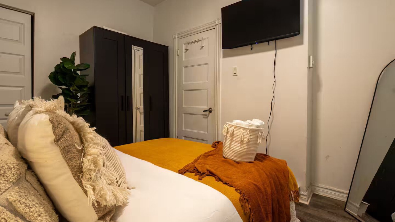 Photo of Bedroom in Saint Henri