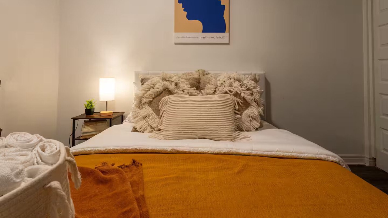 Photo of Bedroom in Saint Henri