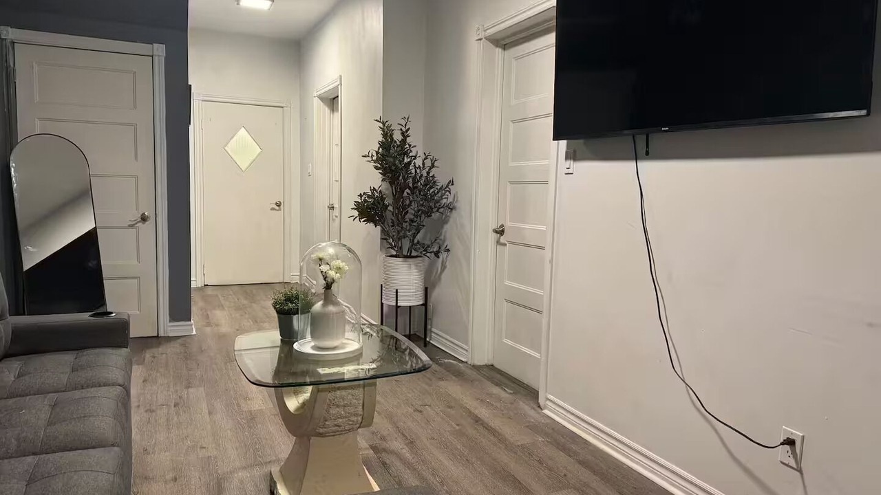 Photo of Livingroom in Saint Henri