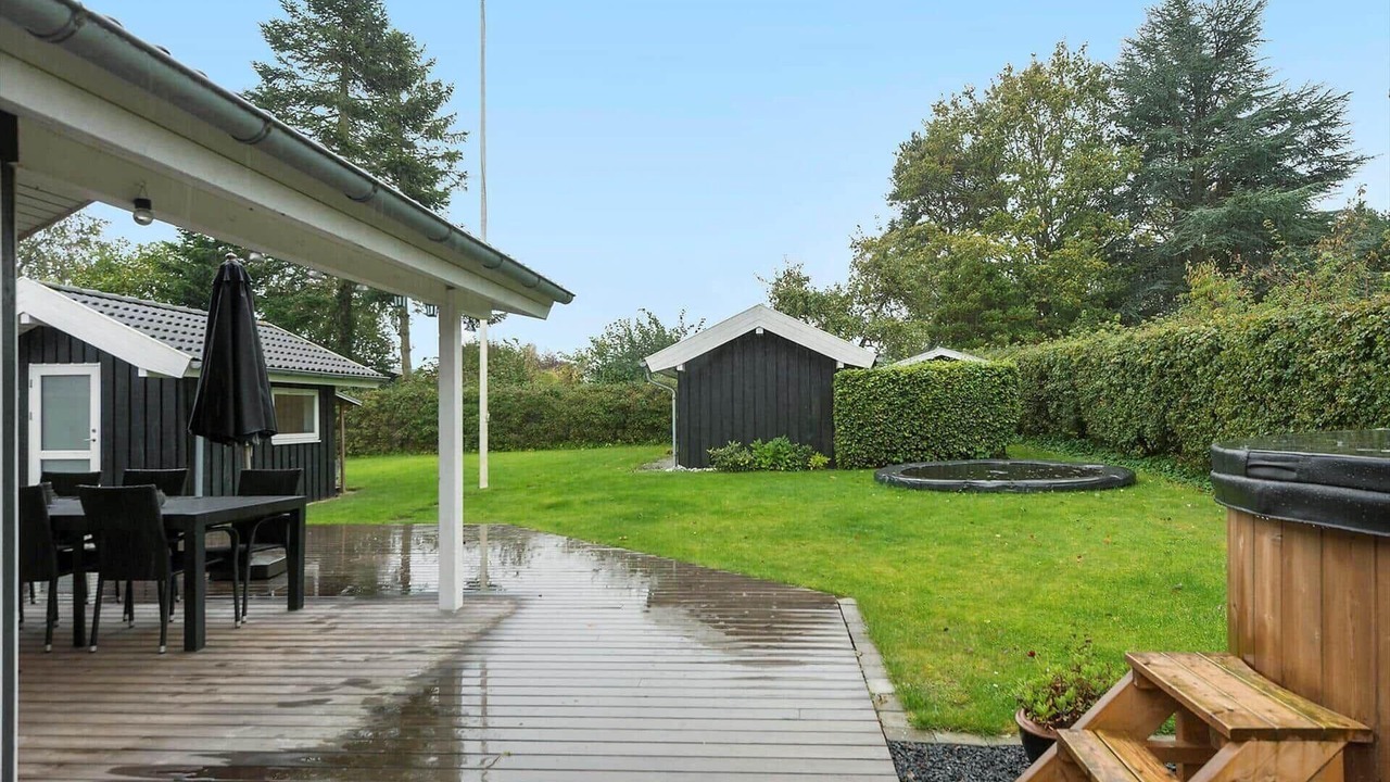 Photo of Outdoor in Beder Malling