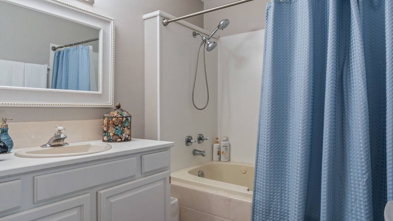 Photo of Bathroom in Lake Cavanaugh