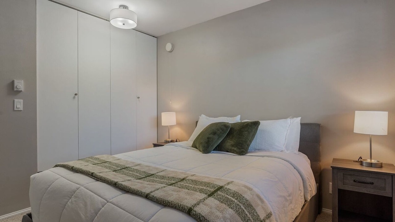 Photo of Bedroom in Lake Cavanaugh