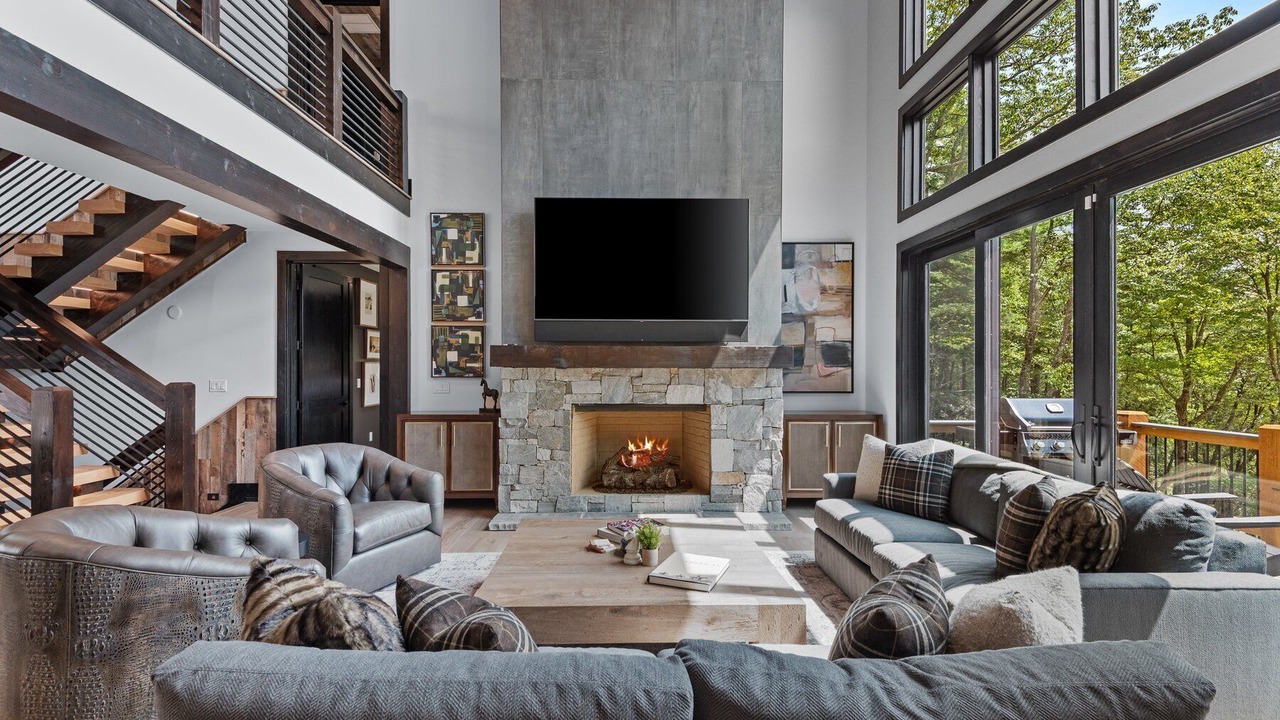 Photo of Livingroom in Elk Park