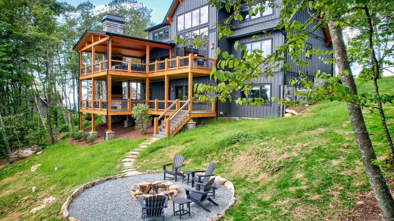 Photo of Patio Balcony in Elk Park