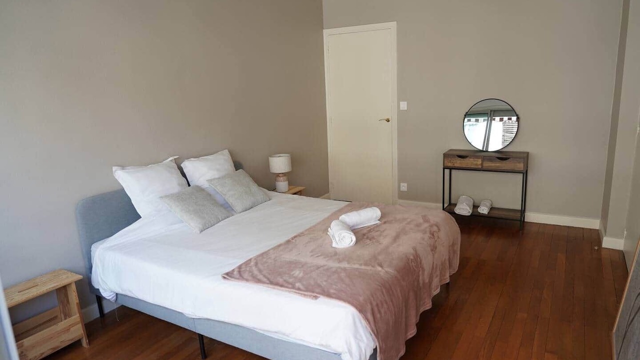 Photo of Bedroom in Moliere Vauban