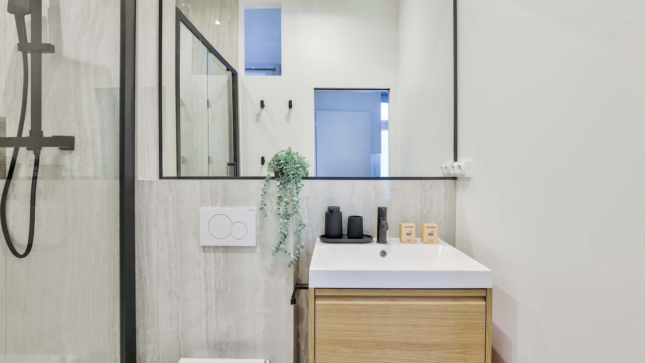 Photo of Bathroom in Republique–Point-du-Jour