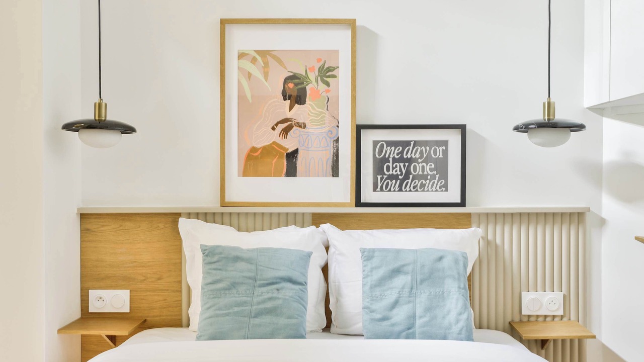 Photo of Bedroom in Republique–Point-du-Jour