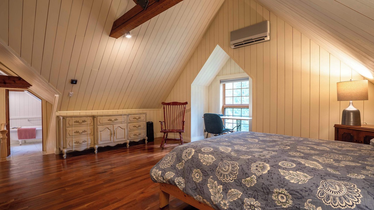 Photo of Bedroom in Lac-Drolet