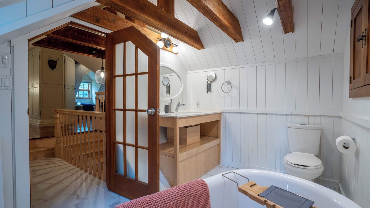 Photo of Bathroom in Lac-Drolet