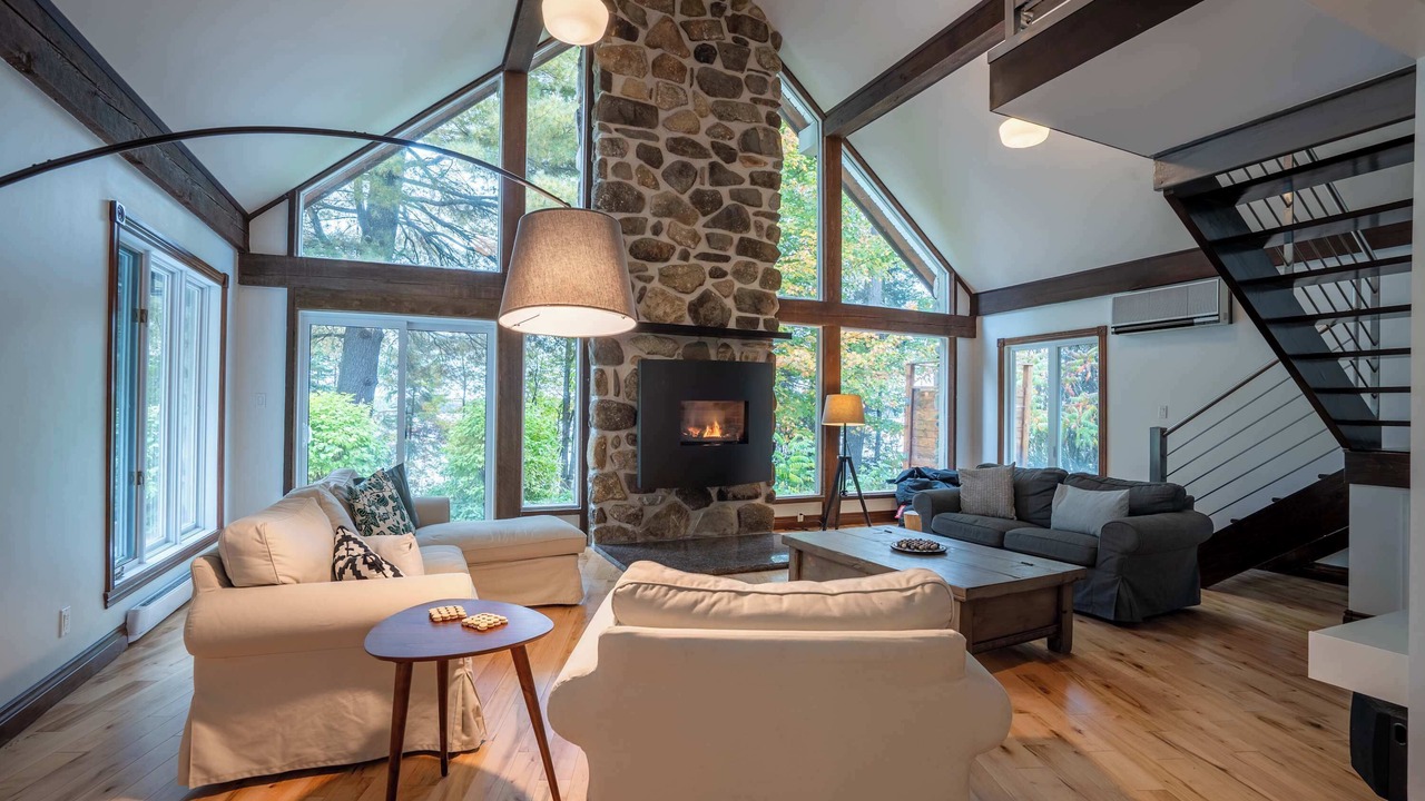 Photo of Livingroom in Lac-Drolet