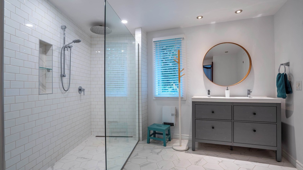 Photo of Bathroom in Lac-Drolet
