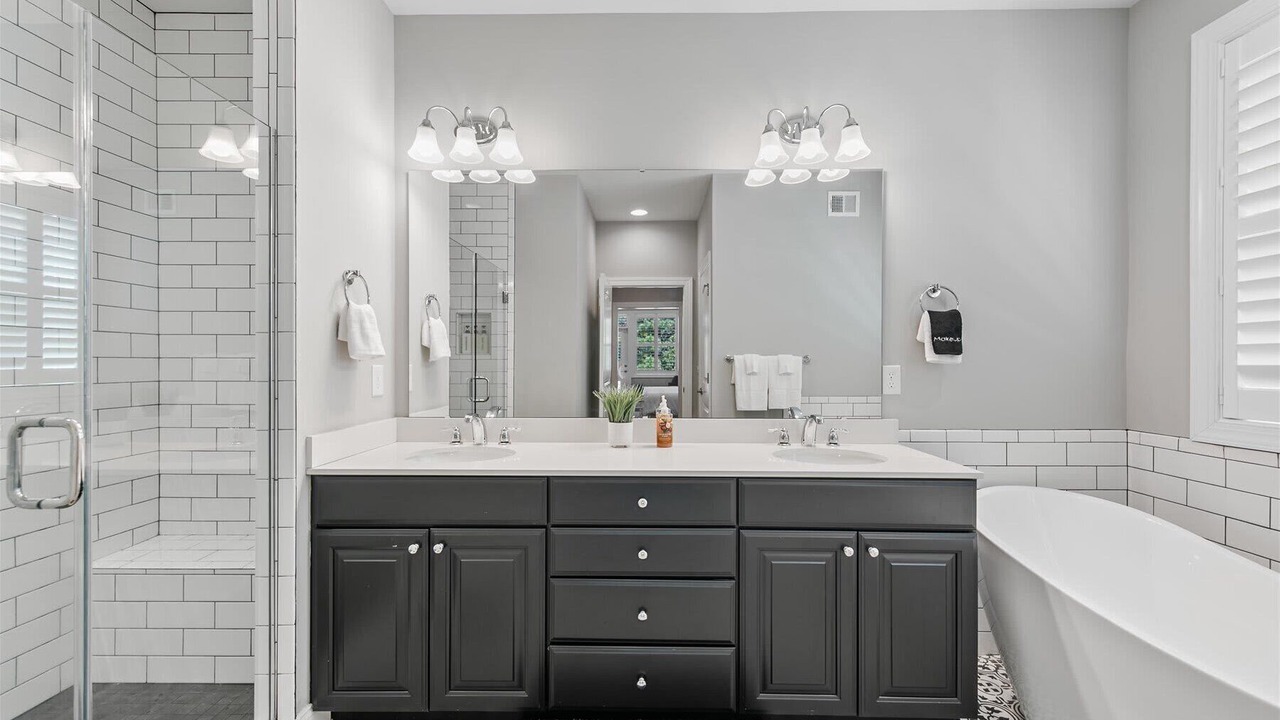 Photo of Bathroom in Long Neck