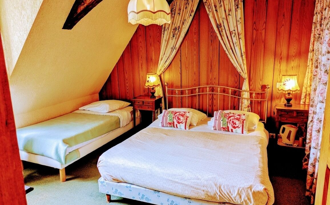 Photo of Bedroom in Baguer-Morvan