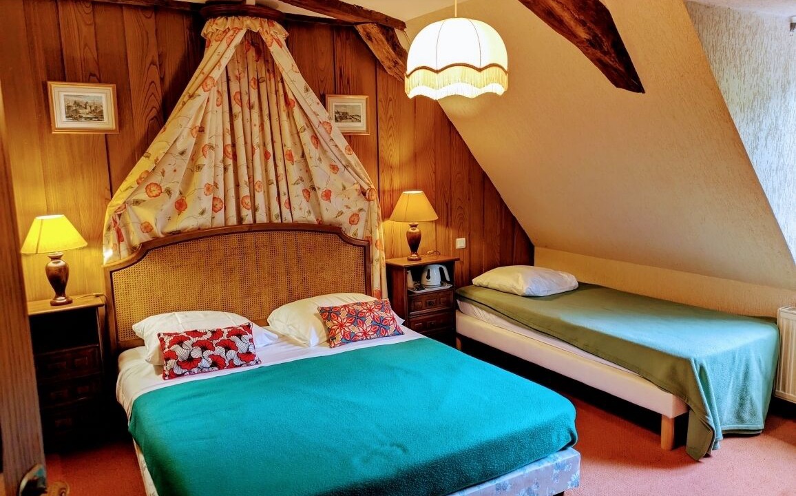 Photo of Bedroom in Baguer-Morvan