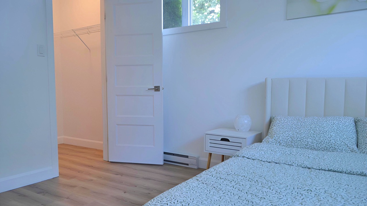 Photo of Bedroom in Cote-Des-Neiges—Notre-Dame-De-Grace
