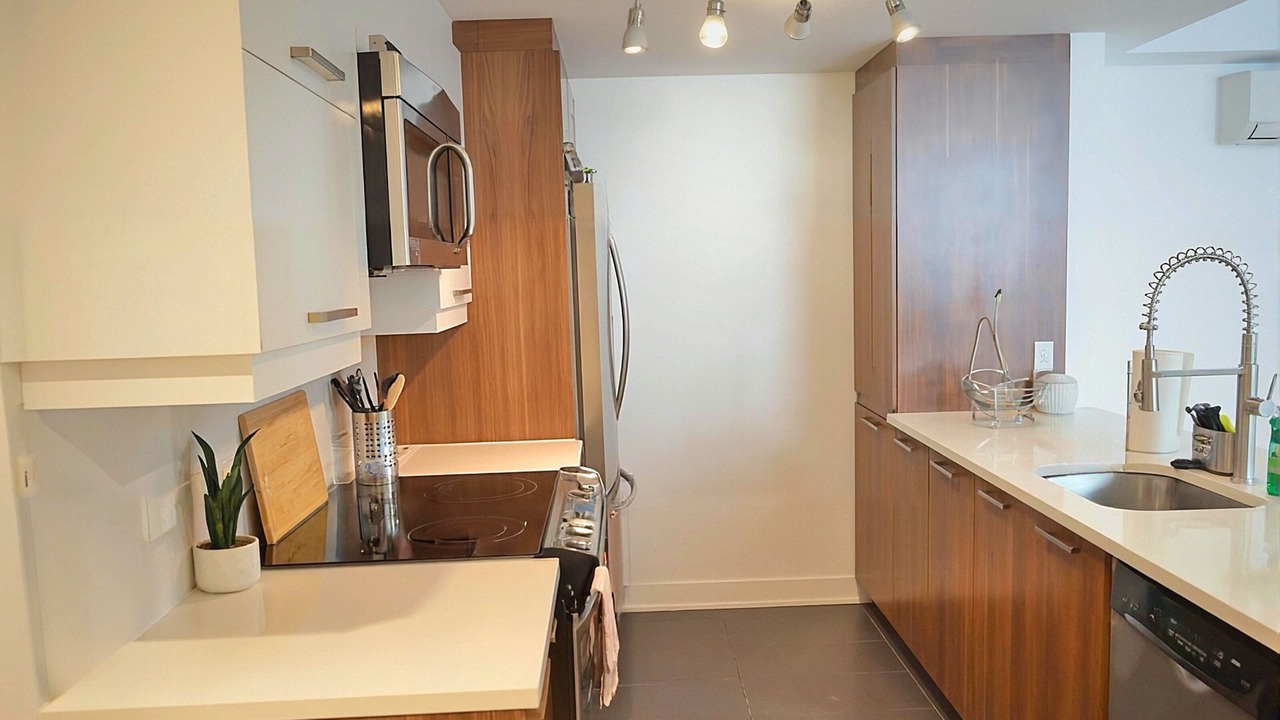 Photo of Kitchen in Cote-Des-Neiges—Notre-Dame-De-Grace