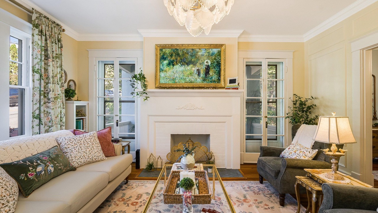 Photo of Livingroom in Staunton