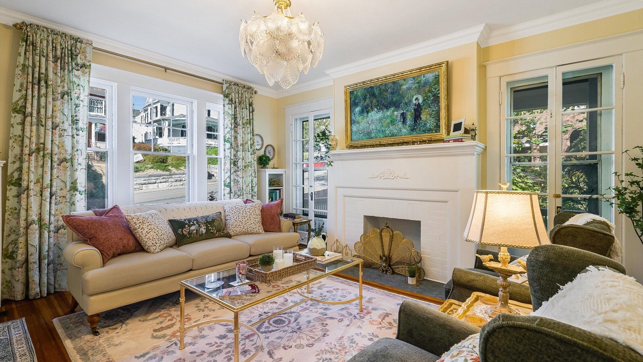 Photo of Livingroom in Staunton