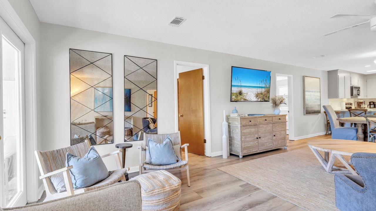 Photo of Livingroom in Gulf Trace