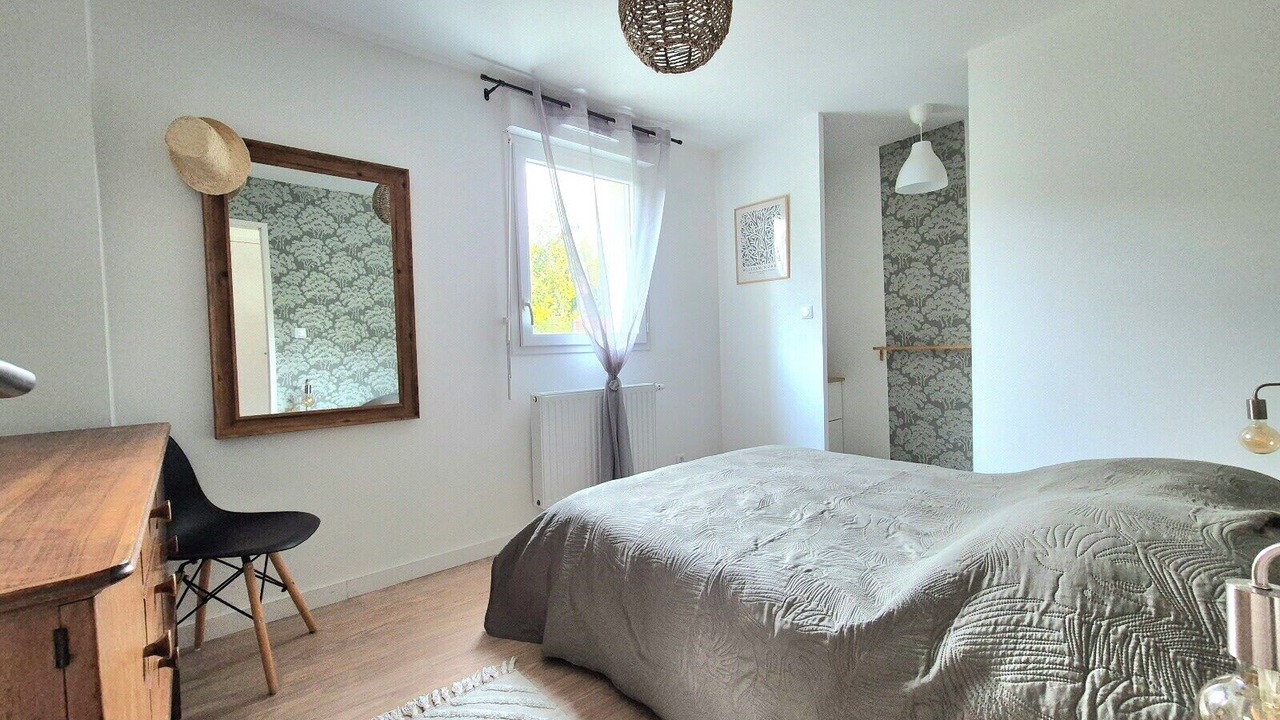 Photo of Bedroom in Hirel